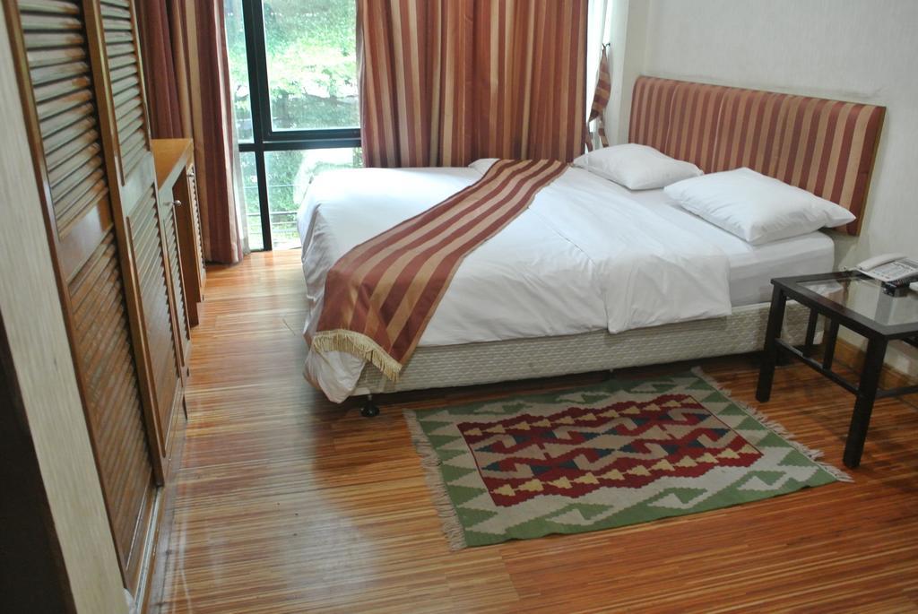 Sun City Hotel Bangkok Camera foto