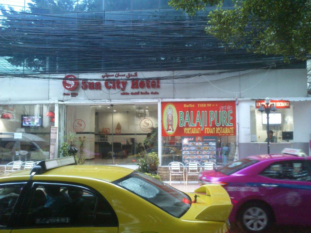Sun City Hotel Bangkok Esterno foto